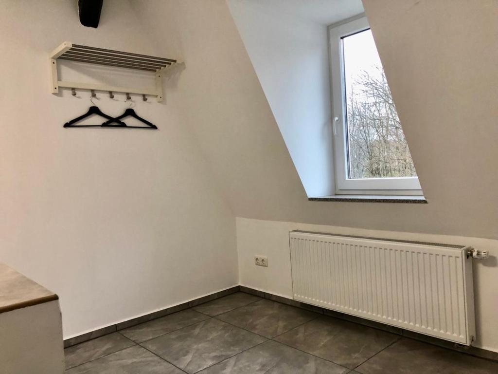 Dachgeschosswohnung Mit Seeblick Ahrensbok Exterior photo